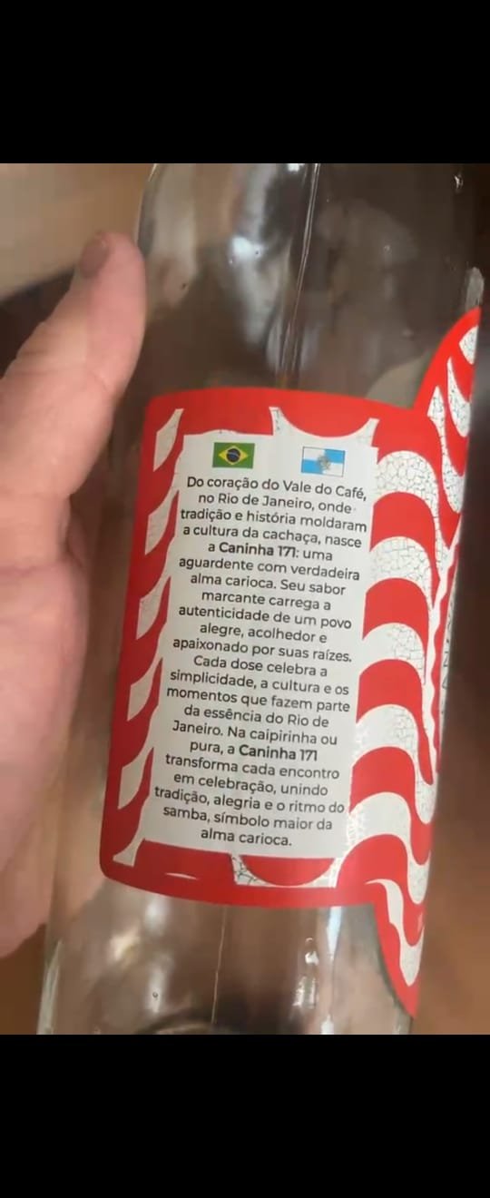 Verso da garrafa Caninha 171